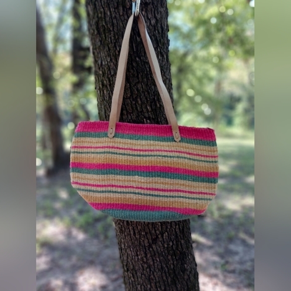apri Handbags - Apri Tote Bag